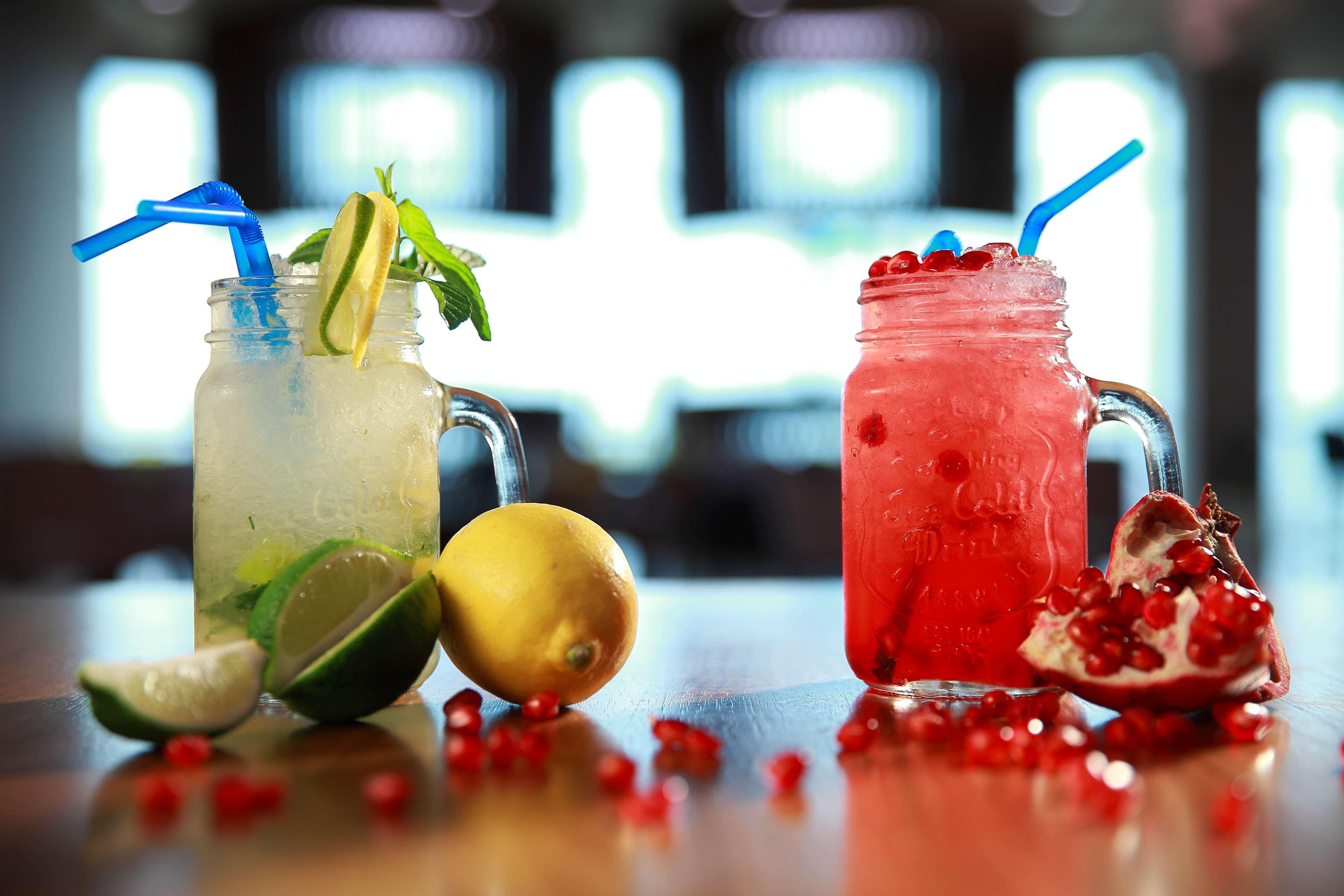 Radisson Blu Hotel Yerevan Exterior photo Non-alcoholic drinks