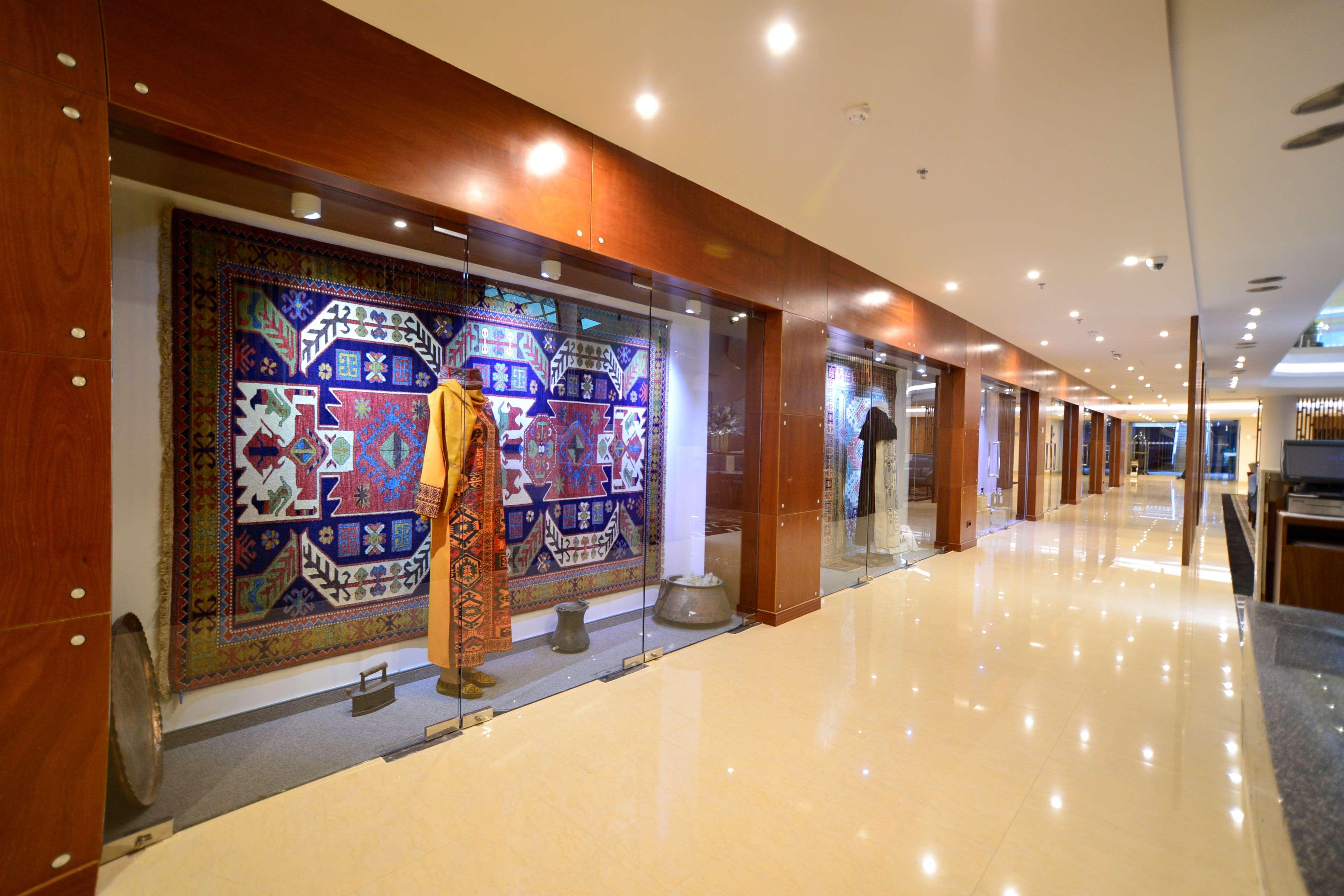 Radisson Blu Hotel Yerevan Exterior photo Interior of the hotel