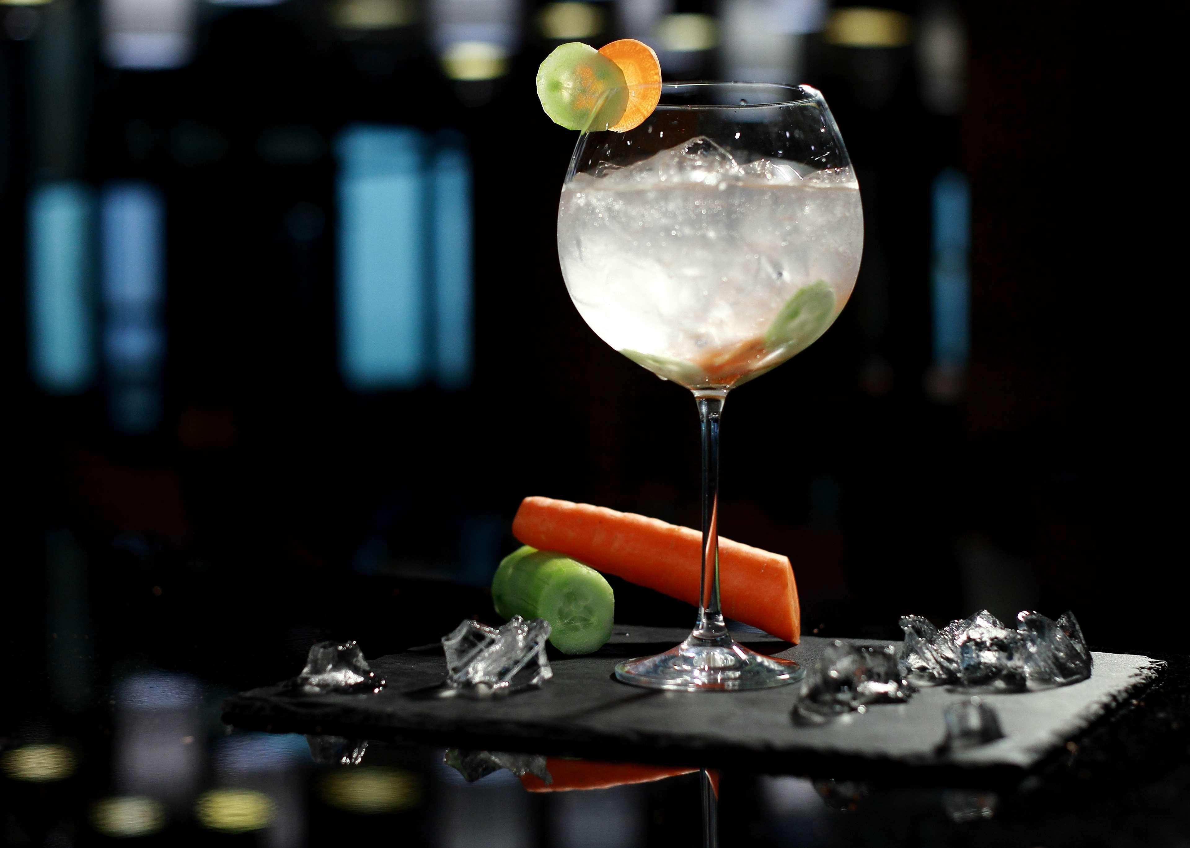 Radisson Blu Hotel Yerevan Exterior photo A G&T served in a balloon glass