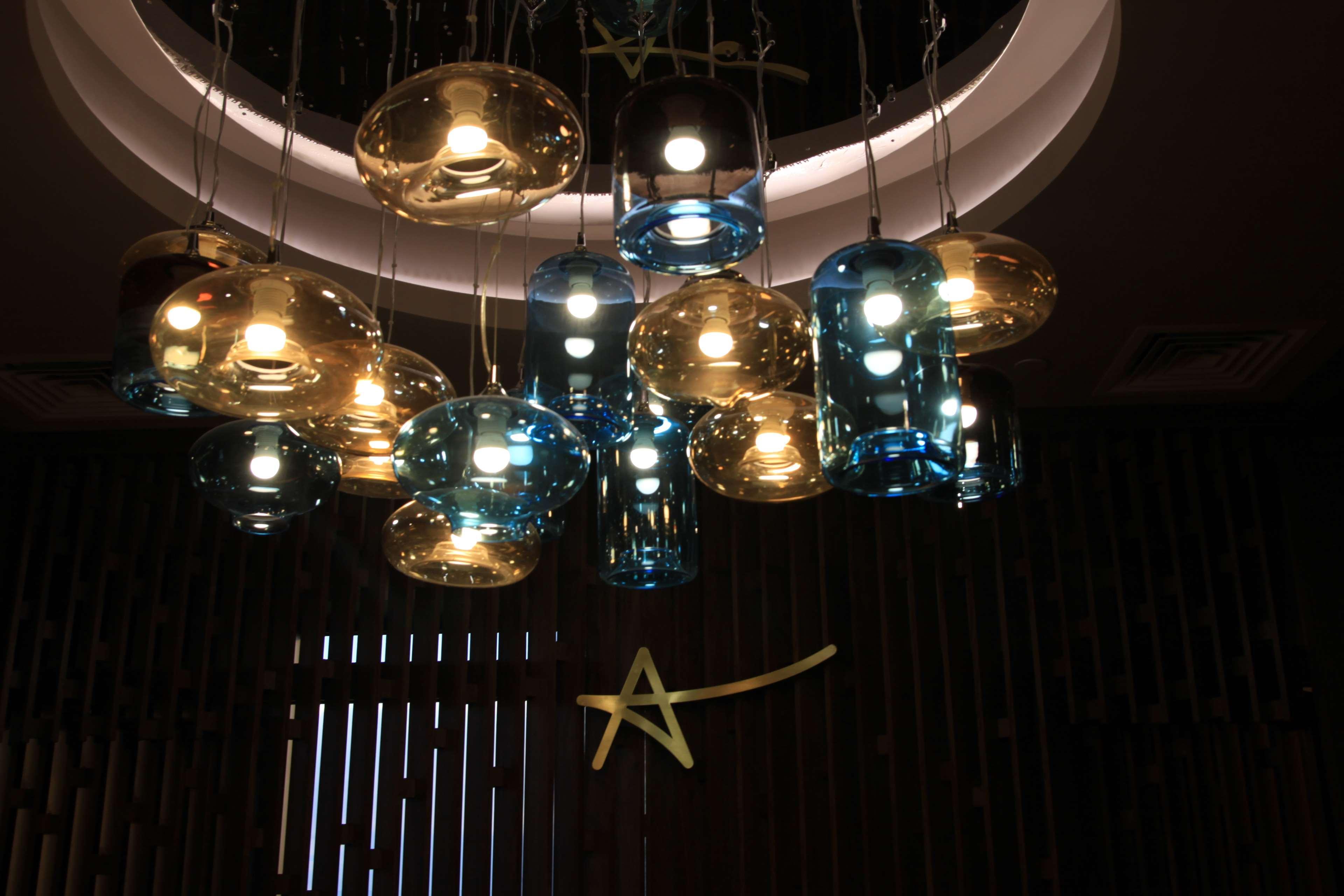 Radisson Blu Hotel Yerevan Exterior photo The chandelier at the lobby of the hotel