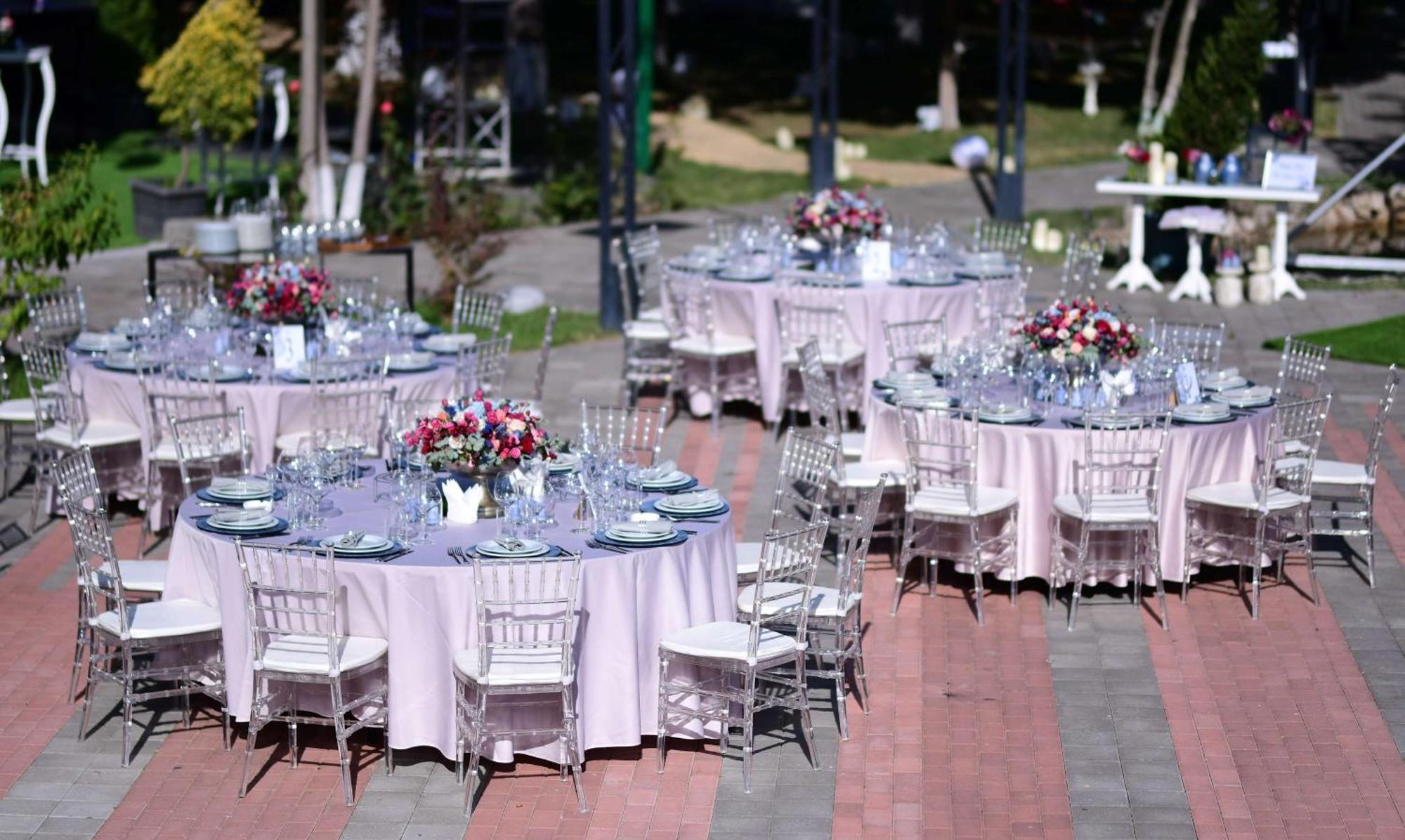 Radisson Blu Hotel Yerevan Exterior photo A wedding reception